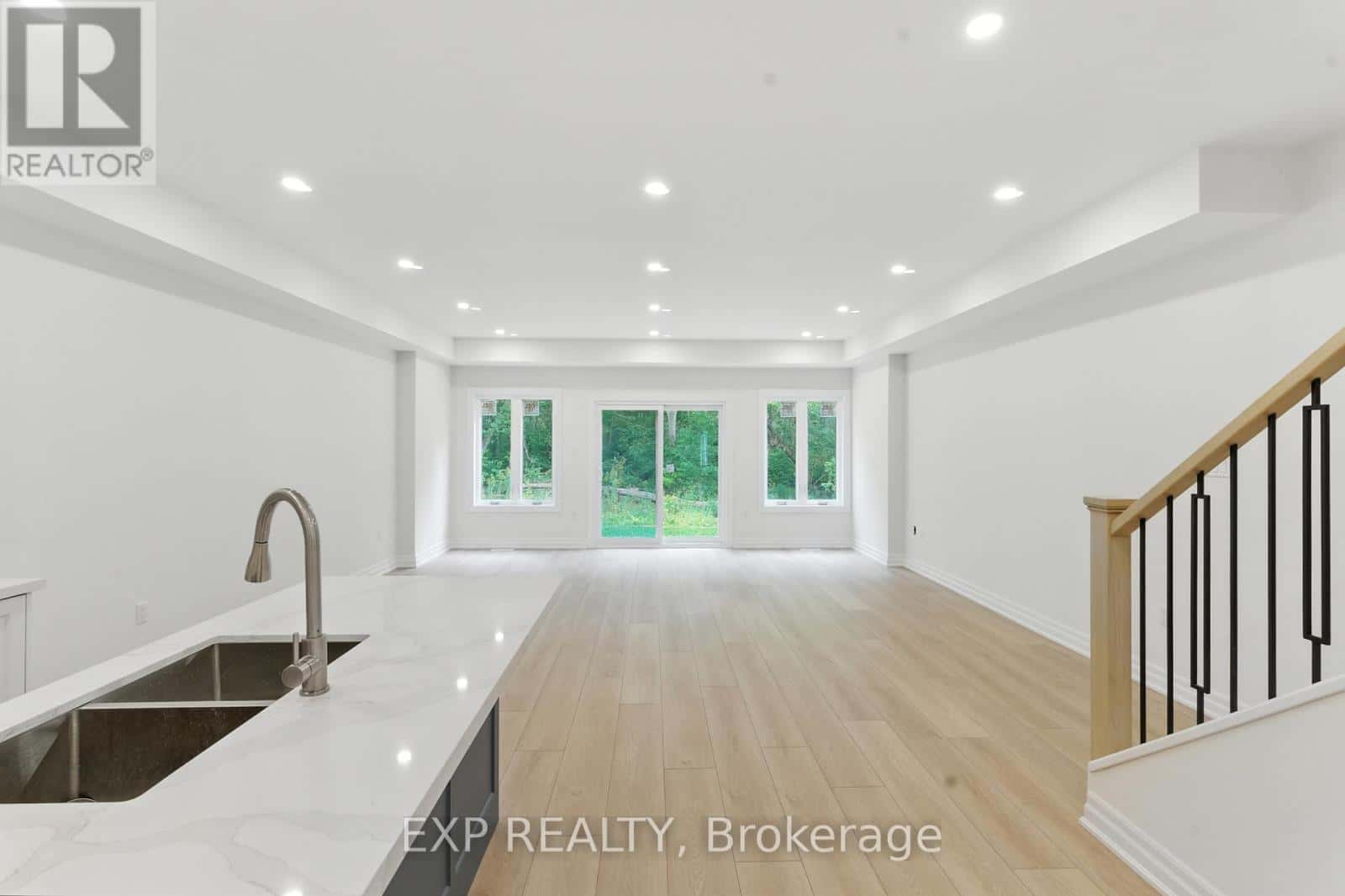 116 FORKS ROAD E — Welland (Dain City), Ontario - Photo 5 of 39