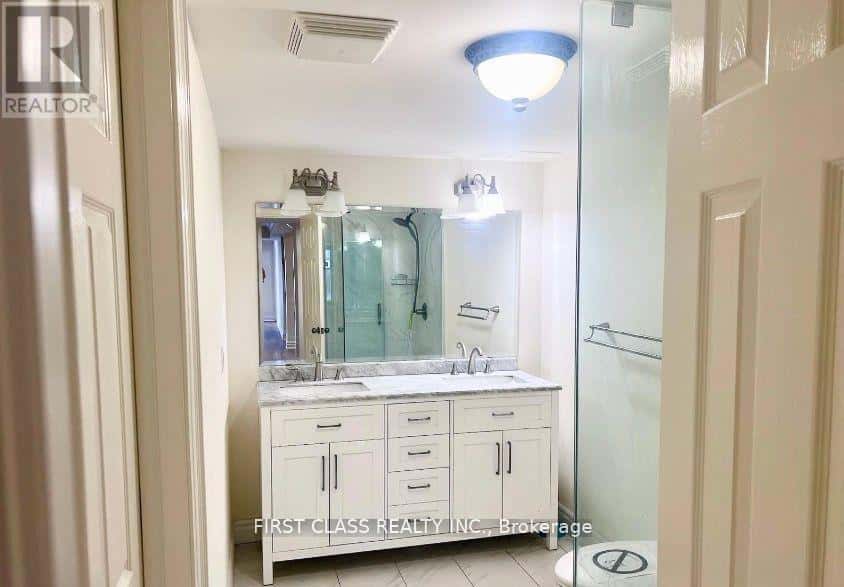 9 WILEY AVENUE — Richmond Hill (Westbrook), Ontario - Photo 5 of 29