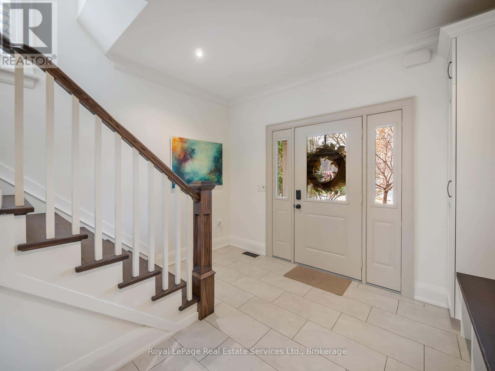 437 INGLEHART STREET N — Oakville (OO Old Oakville), Ontario - Photo 5 of 50