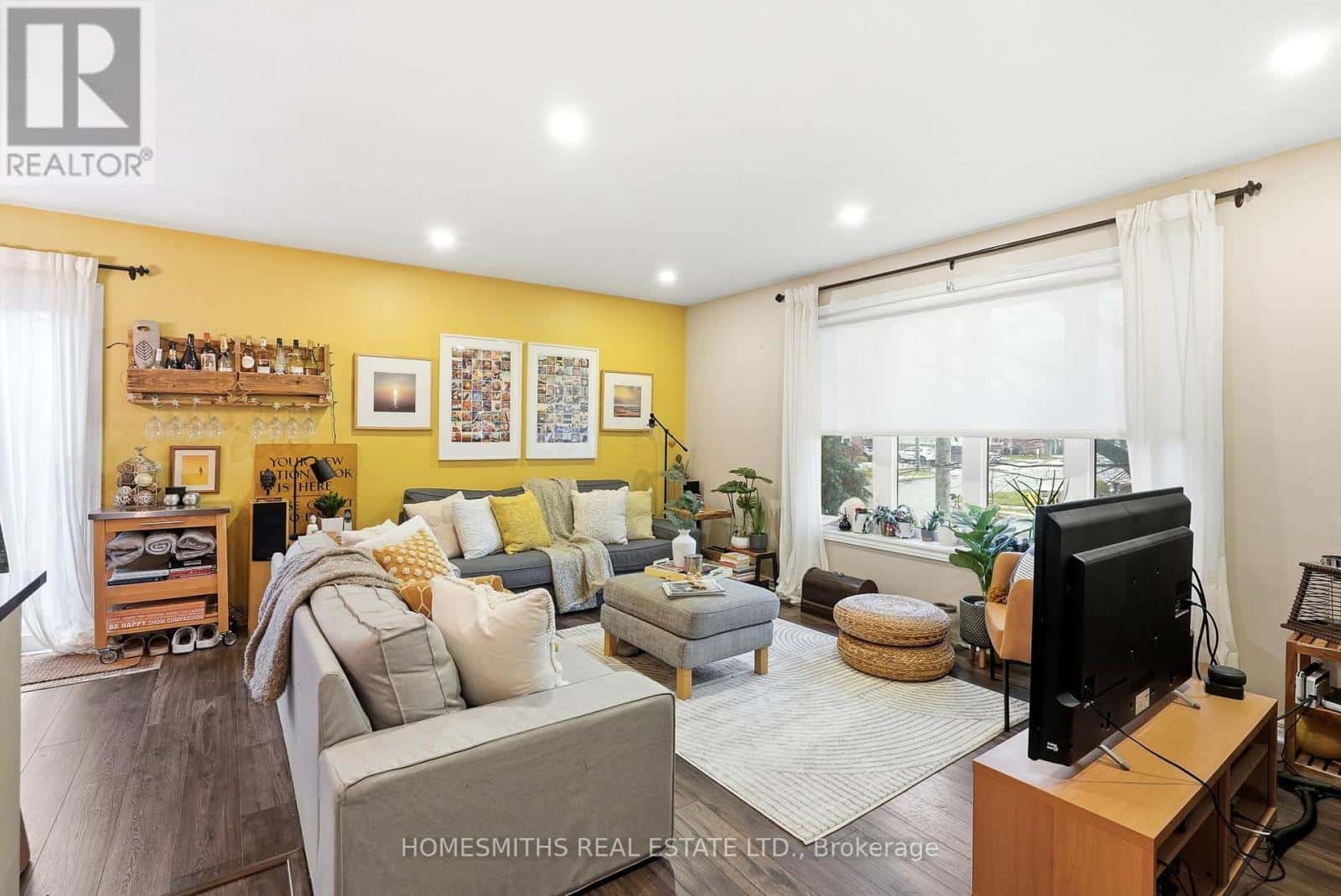 495 EWING STREET — Cobourg, Ontario - Photo 5 of 38