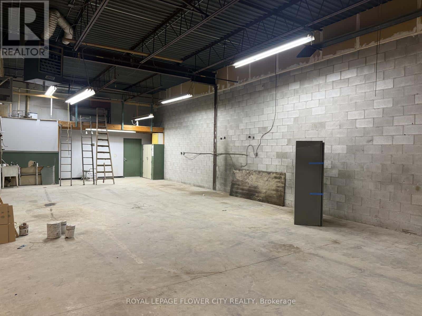 4-10 - 2386 HAINES ROAD — Mississauga (Dixie) - Photo 3 of 10