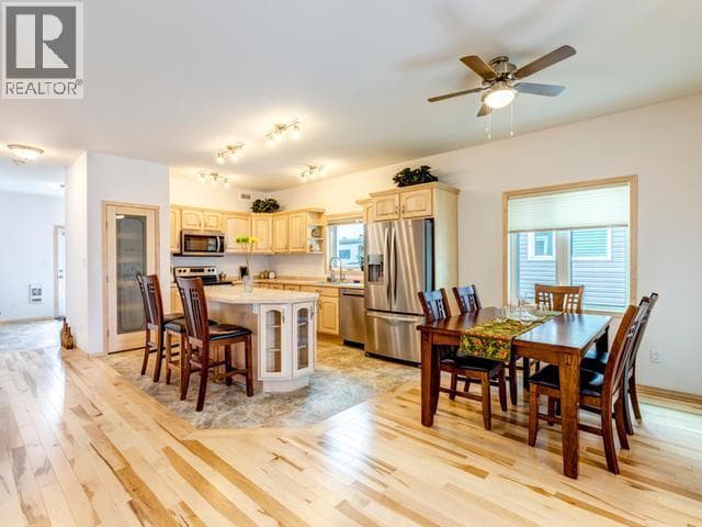 24 FLORA AVENUE — Whitehorse, Yukon - Main photo