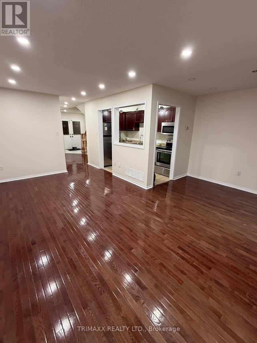 Brampton (Brampton North) — Brampton (Brampton North) - Photo 2 of 15