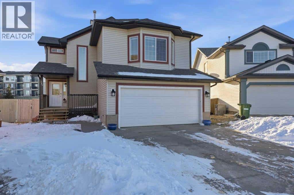 325 Bayside Place SW — Airdrie, Alberta - Photo 2 of 42