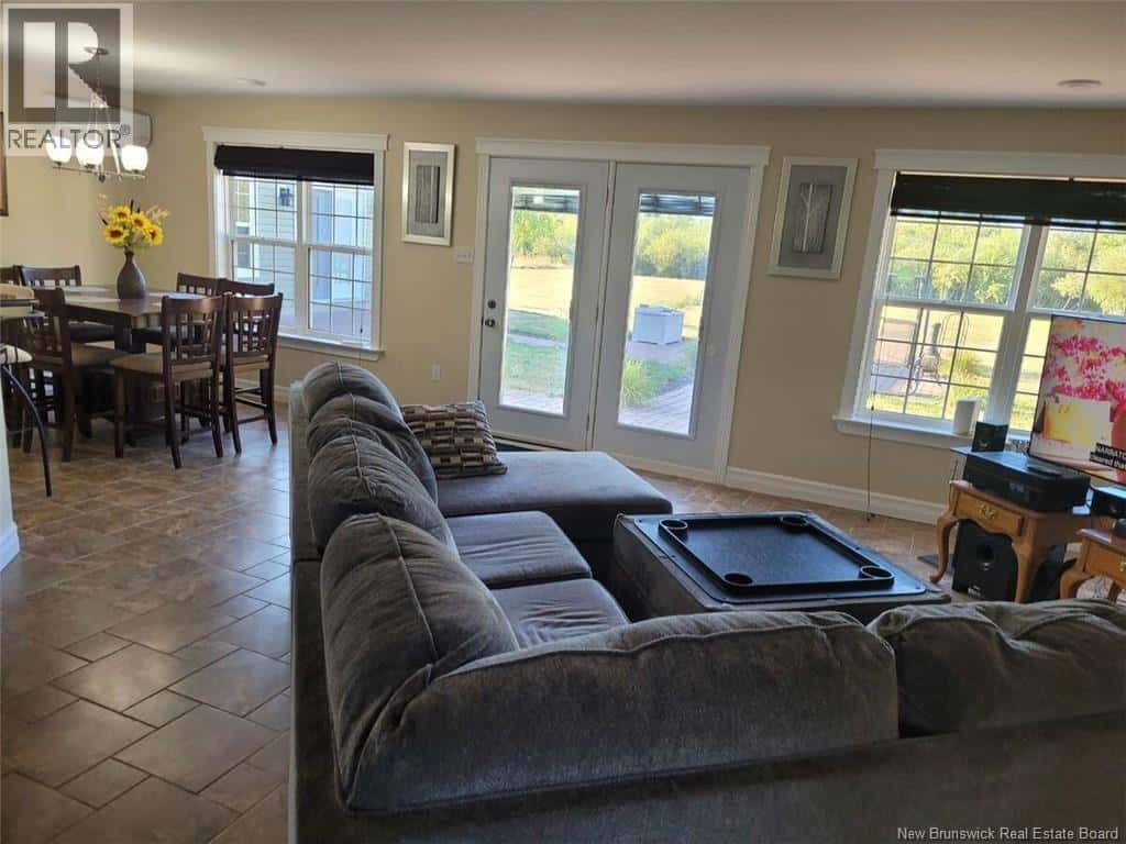 45 Old Mill Road — Shediac, New Brunswick - Photo 5 of 33