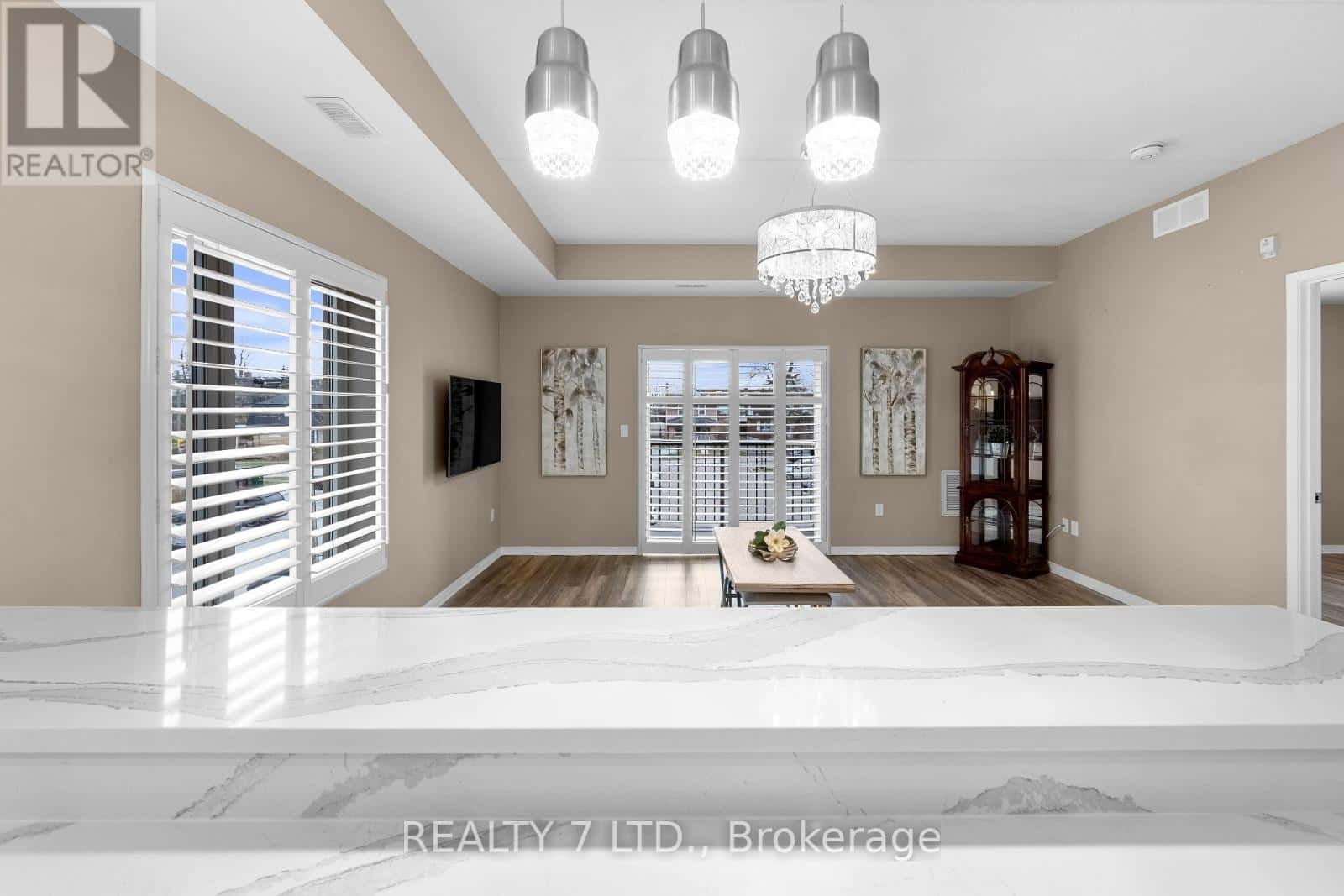 Thorold (Thorold Downtown) — Thorold (Thorold Downtown) - Photo 2 of 24