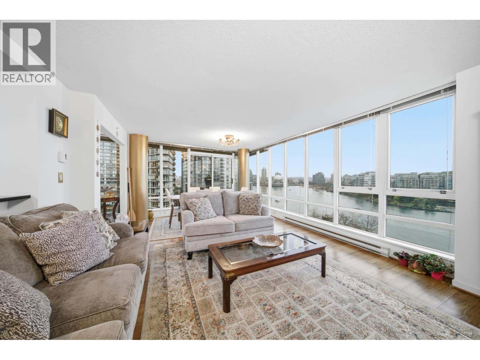 1106 980 COOPERAGE WAY — Vancouver, British Columbia - Photo 3 of 36