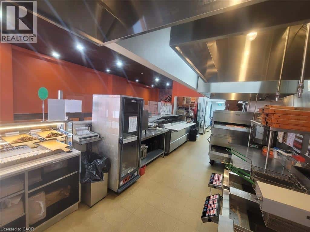 297 SCOTT Street — Fort Frances - Photo 3 of 7