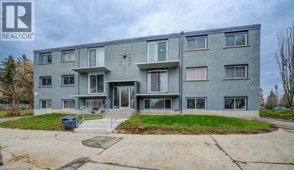 Cambridge — Cambridge - Photo 3 of 23