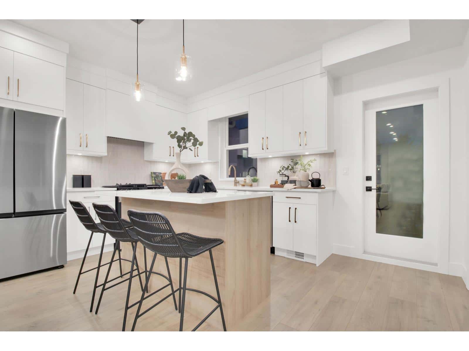 23 12770 105 AVENUE — Surrey, British Columbia - Photo 3 of 35