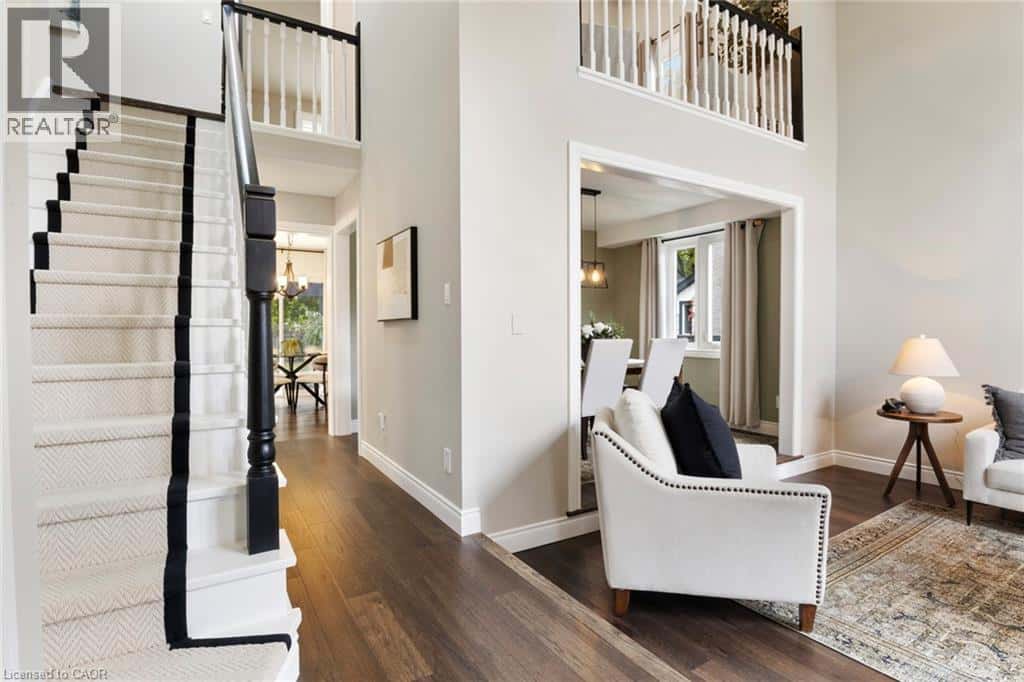 391 STRAWBERRY Crescent — Waterloo, Ontario - Photo 4 of 47