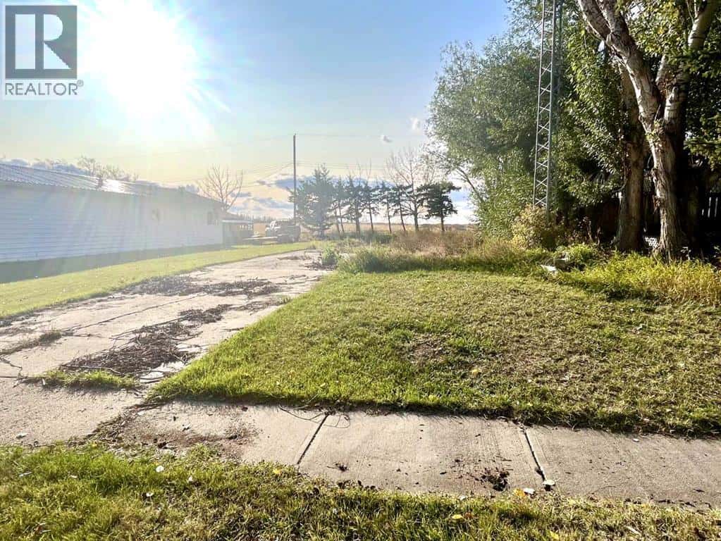 4834 59 Street — Killam, Alberta - Photo 4 of 6