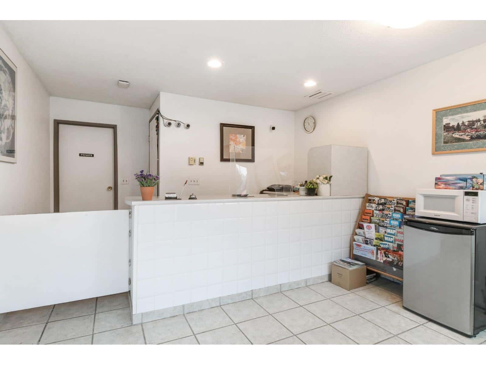 477 FRASER AVENUE, Hope — Hope - Photo 5 of 36