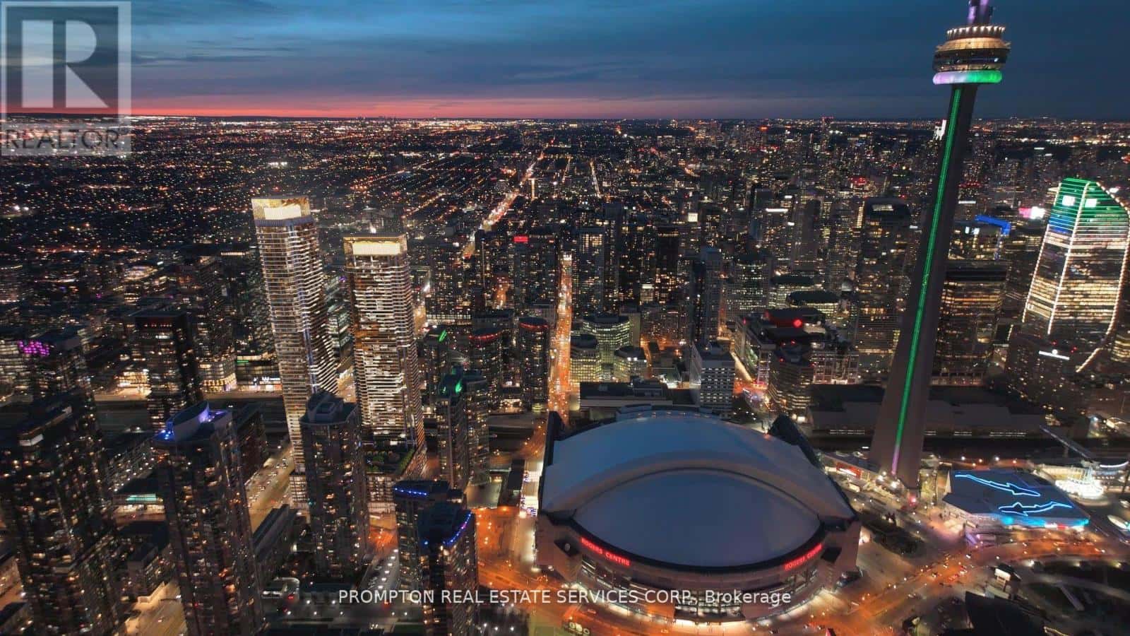 Toronto (Waterfront Communities) — Toronto (Waterfront Communities) - Photo 2 of 34