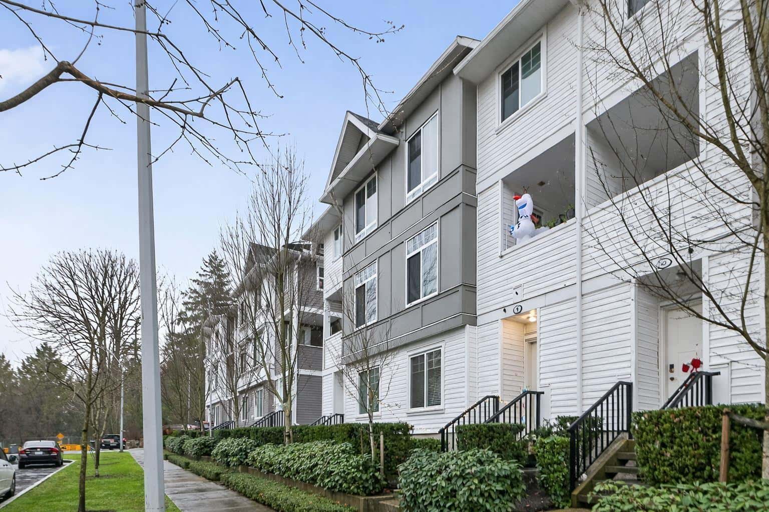 Surrey — Surrey - Photo 4 of 30