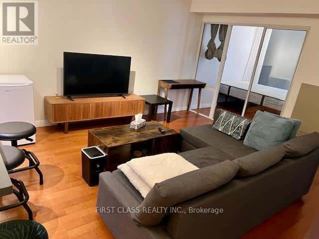 1114 - 711 BAY STREET — Toronto (Bay Street Corridor) - Photo 3 of 9