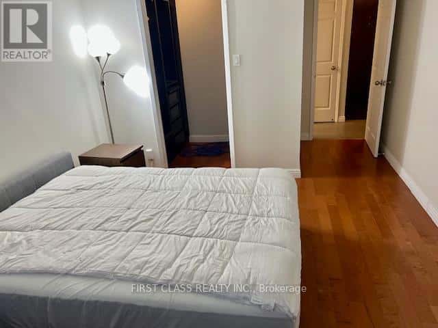 1114 - 711 BAY STREET — Toronto (Bay Street Corridor) - Photo 5 of 9