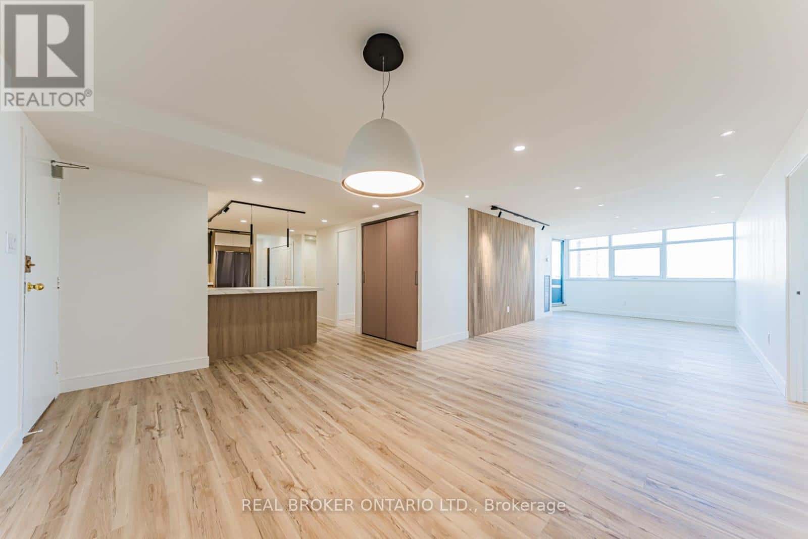 1503 - 3131 BRIDLETOWNE CIRCLE — Toronto (L'Amoreaux), Ontario - Photo 5 of 60