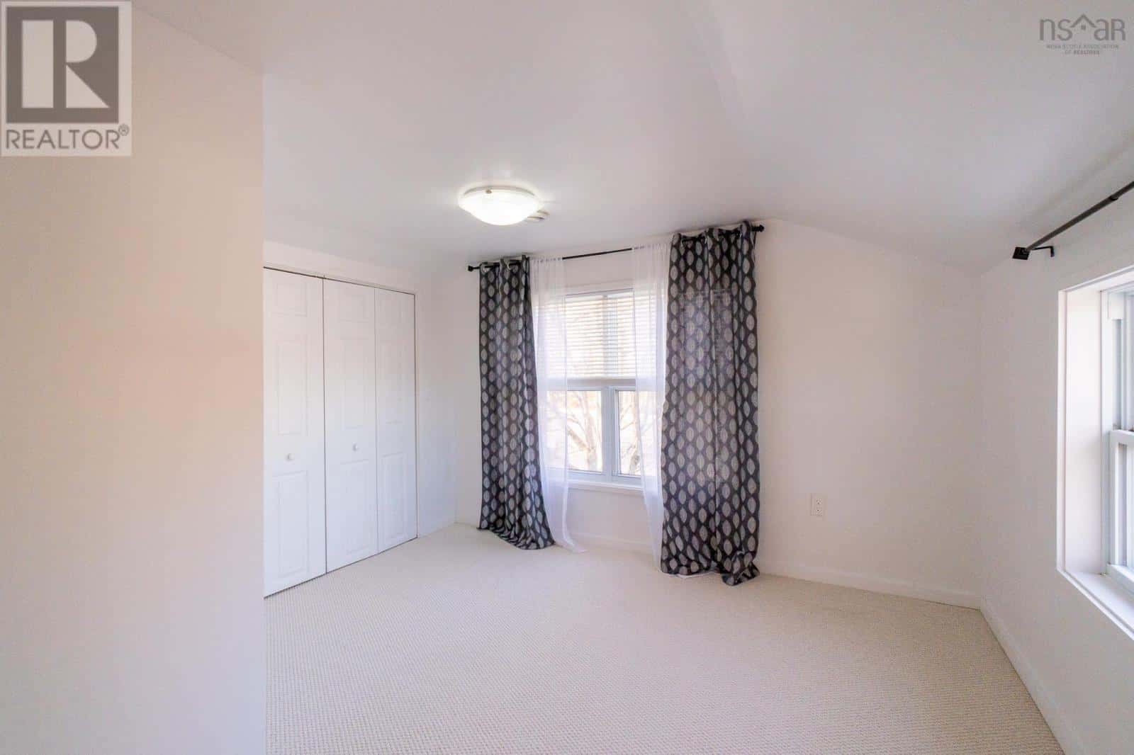 Kentville — Kentville - Photo 3 of 39