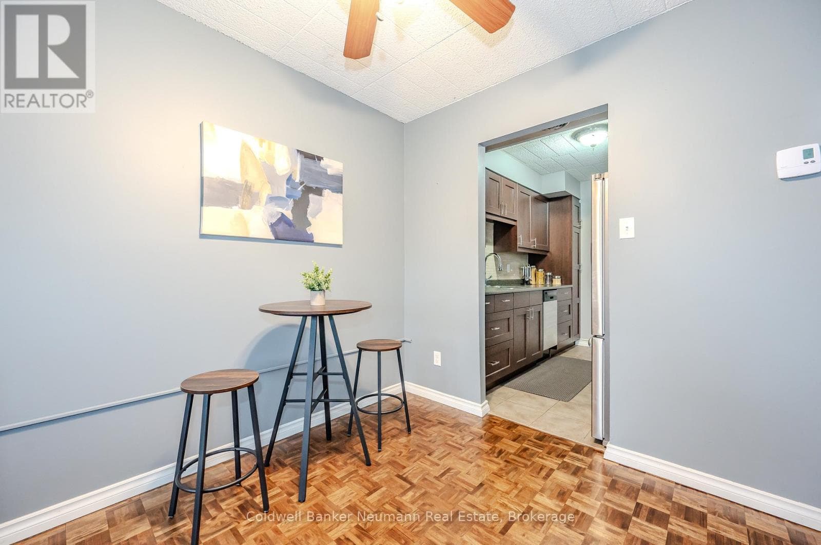 511 - 105 CONROY CRESCENT — Guelph (Dovercliffe Park/Old University) - Main photo