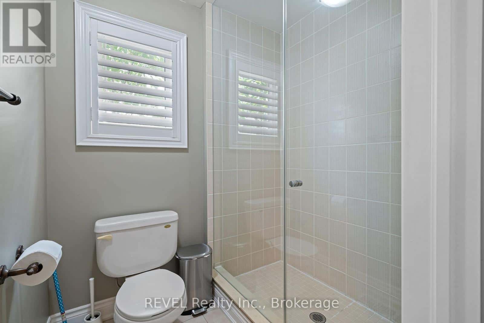 6440 ST. MICHAEL AVENUE — Niagara Falls (Forestview), Ontario - Photo 3 of 78