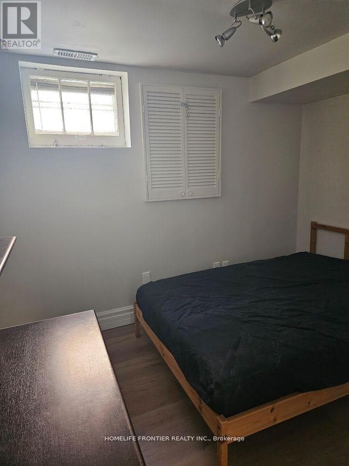 205 BURNETT AVENUE — Toronto (Lansing-Westgate) - Main photo