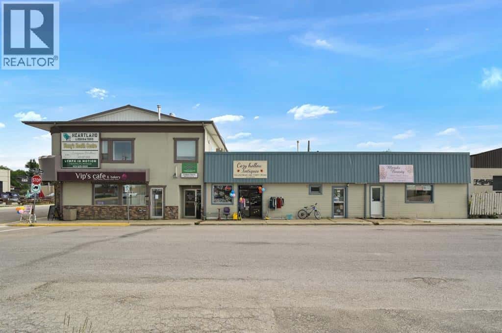 5001-05 49 Avenue — Olds, Alberta - Photo 2 of 18