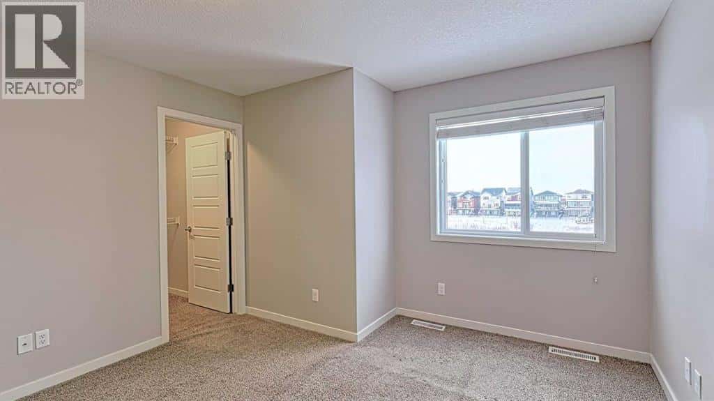 Calgary — Calgary - Photo 4 of 32