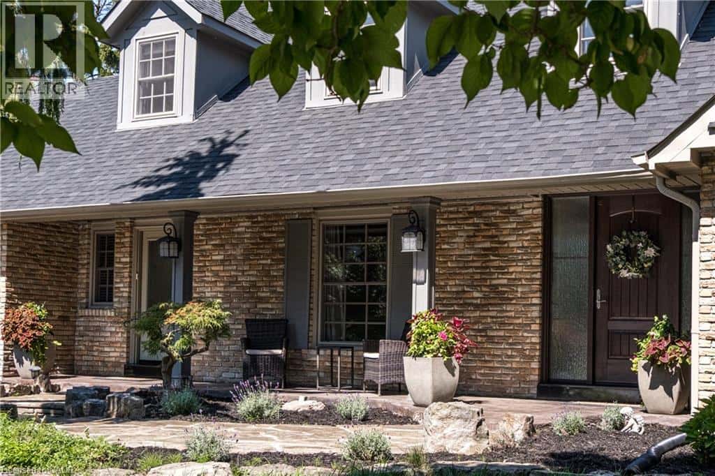 1577 OLD SPAR Court — Mississauga, Ontario - Photo 5 of 50