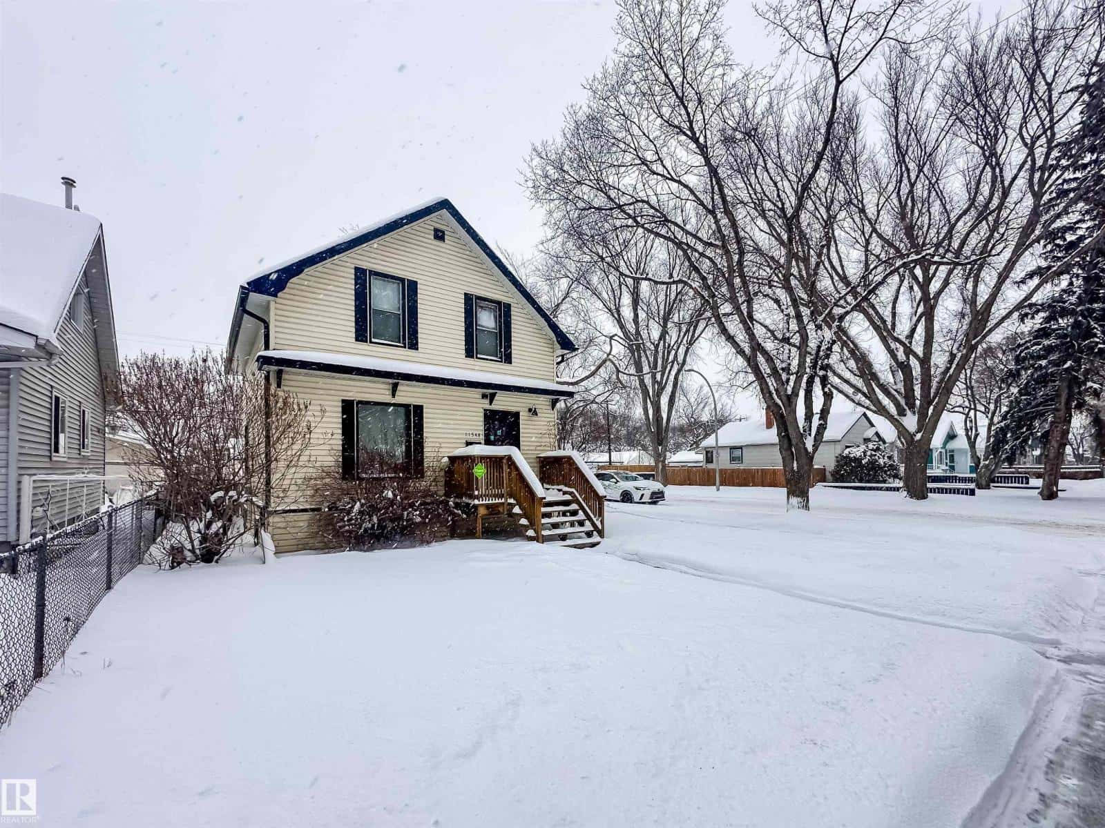 11548 89 ST NW — Edmonton, Alberta - Photo 4 of 15