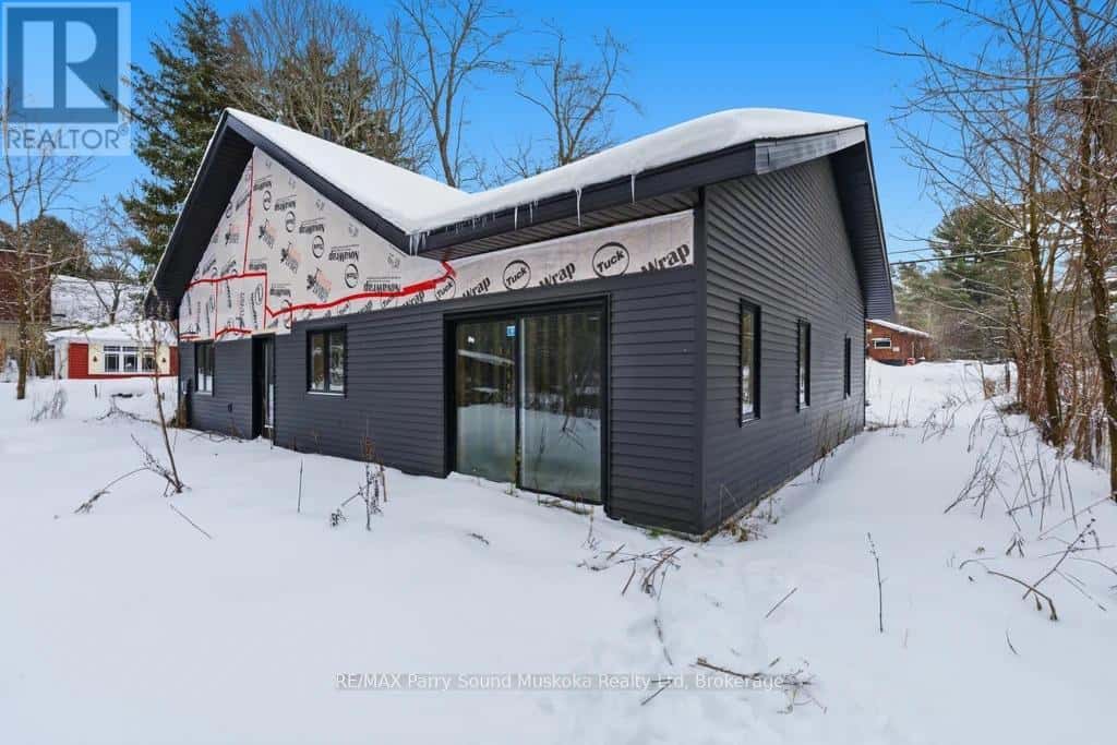 1232 518 HIGHWAY — Seguin, Ontario - Photo 3 of 30