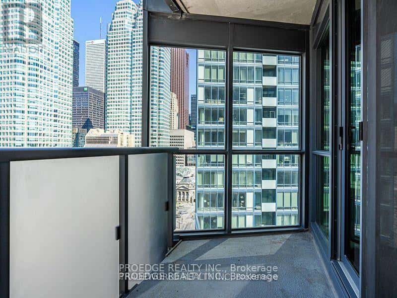1504 - 1 THE ESPLANADE STREET — Toronto (Waterfront Communities) - Photo 5 of 22