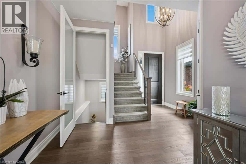 22 MARTY Lane — New Hamburg, Ontario - Photo 3 of 34