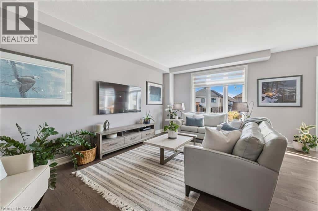 22 MARTY Lane — New Hamburg, Ontario - Photo 5 of 34