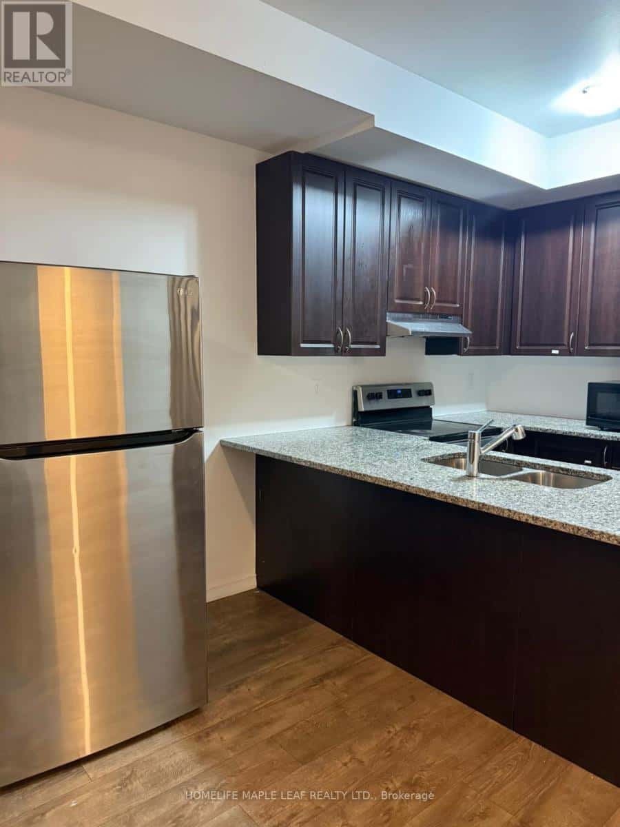 18 - 261 DANZATORE PATH — Oshawa (Windfields) - Photo 4 of 16