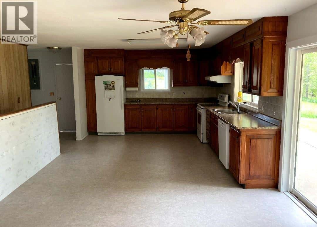 Endako — Endako - Photo 3 of 40