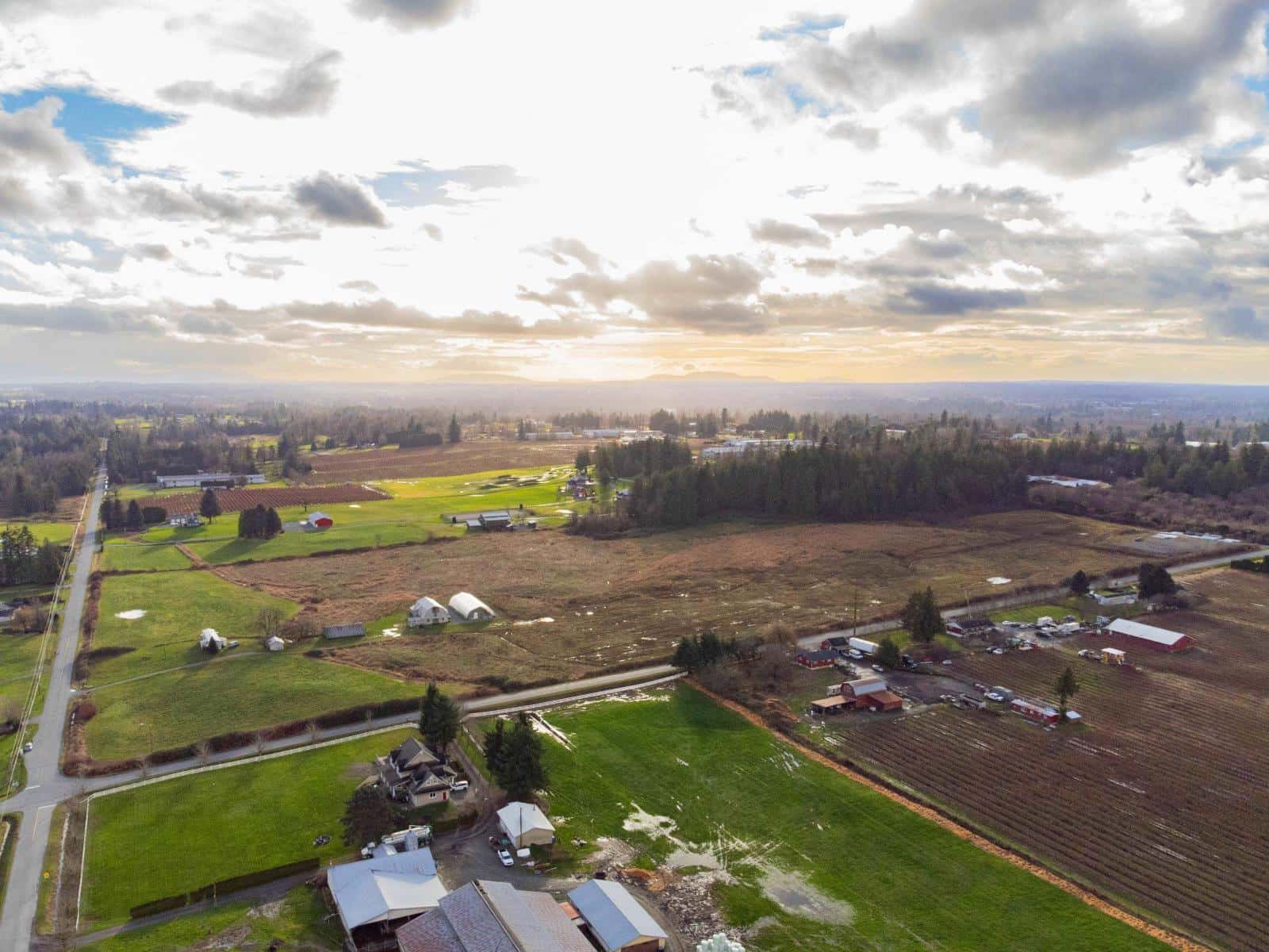 Abbotsford — Abbotsford - Photo 4 of 31