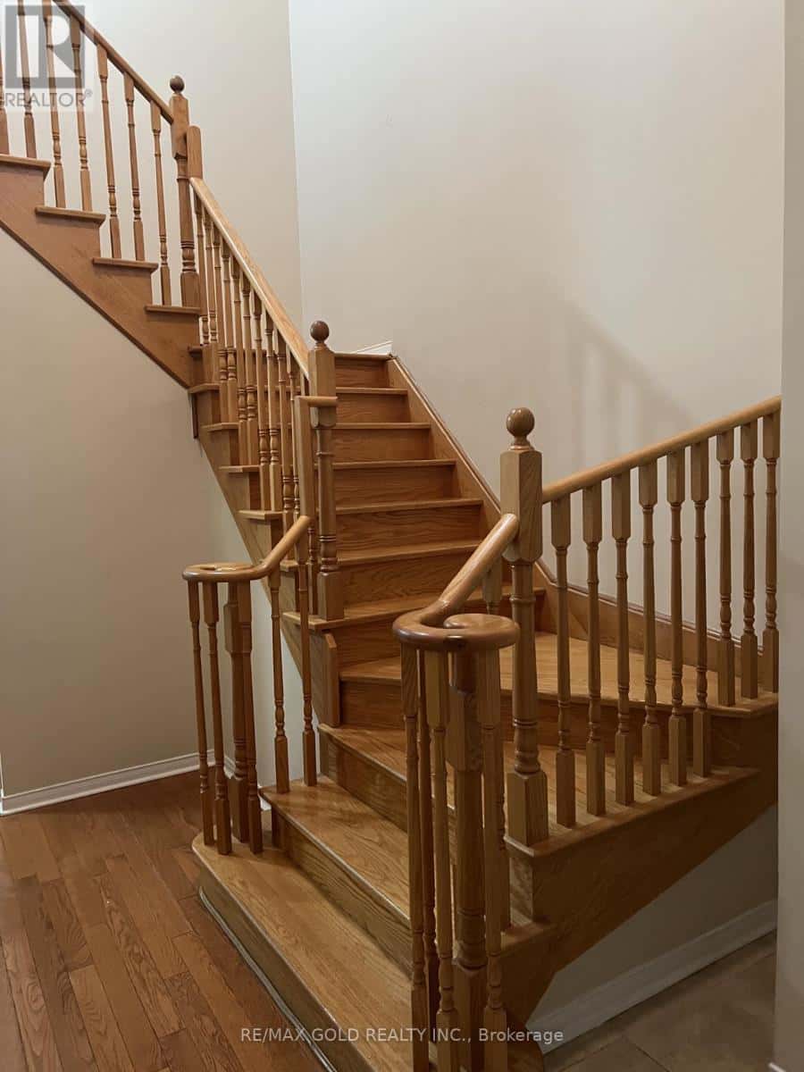 UPPER - 138 DEGRASSI COVE CIRCLE — Brampton (Credit Valley) - Photo 3 of 26