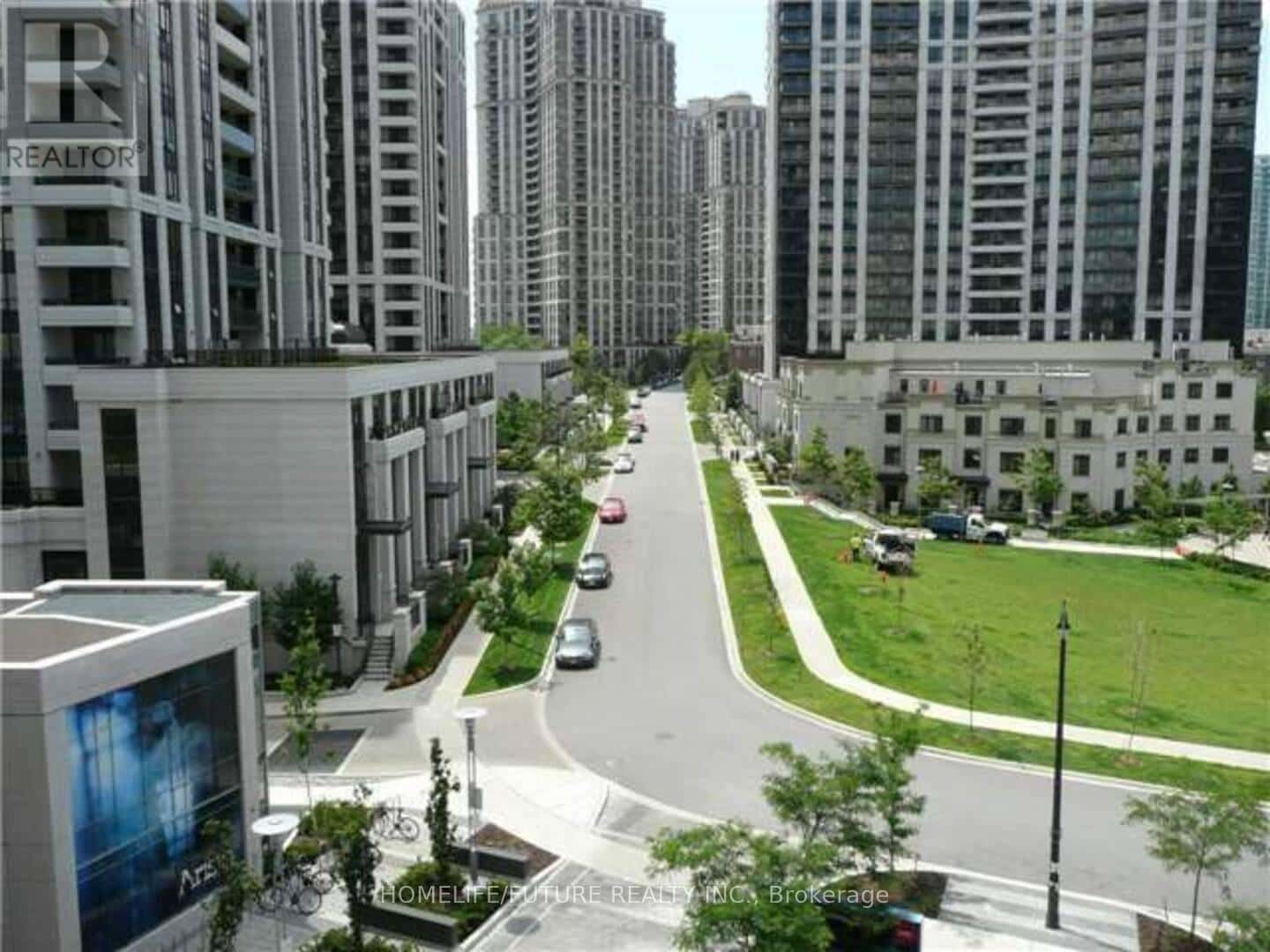 1403 - 120 HARRISON GARDEN BOULEVARD — Toronto (Willowdale East) - Photo 5 of 32