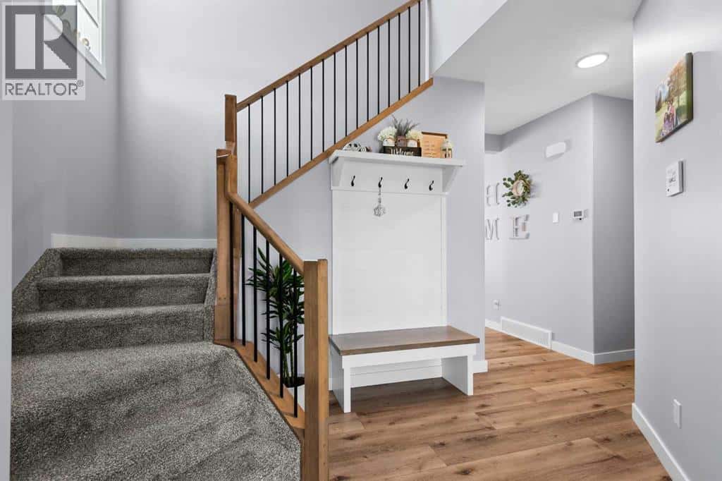 1024 Carriage Lane Drive — Carstairs, Alberta - Photo 4 of 37