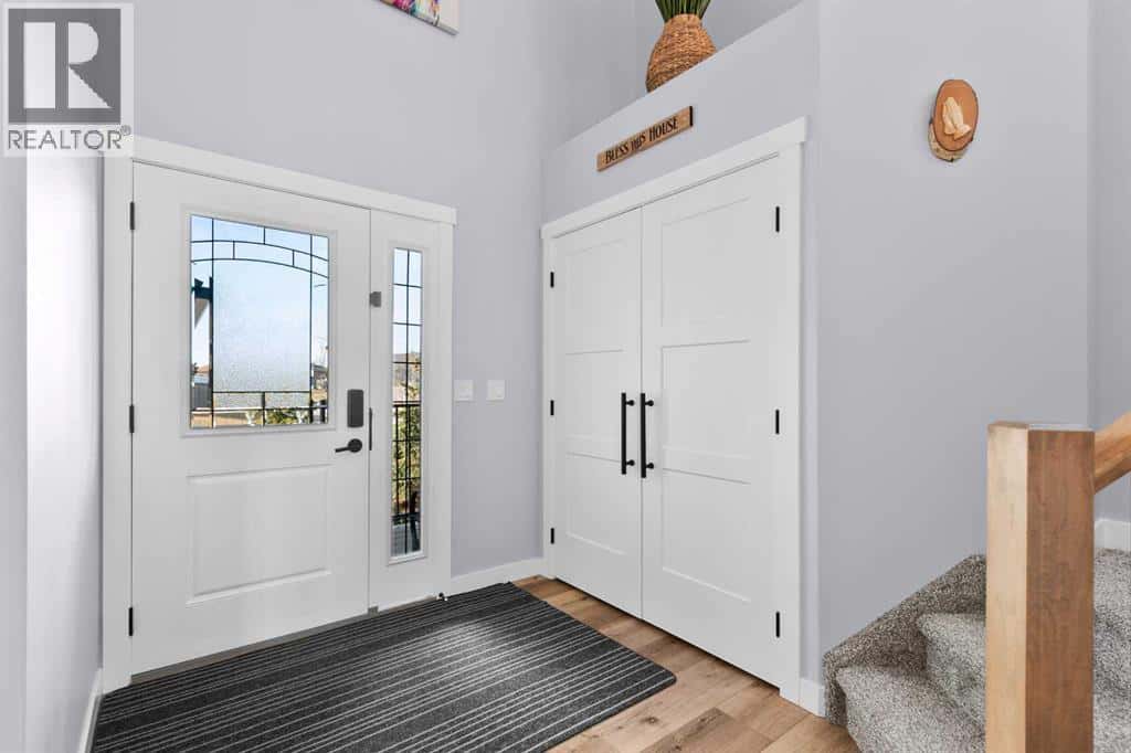 1024 Carriage Lane Drive — Carstairs, Alberta - Photo 3 of 37