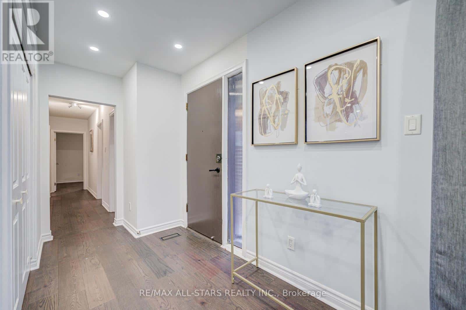 50 MOOREGATE AVENUE — Toronto (Ionview), Ontario - Photo 5 of 49