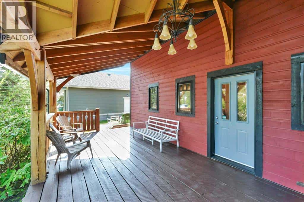 460 Summer Crescent — Rural Ponoka County, Alberta - Photo 4 of 49