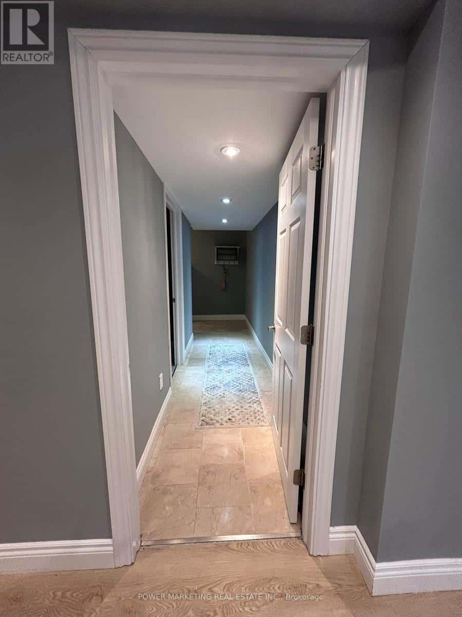 449 HARVEST VALLEY AVENUE — Ottawa - Photo 3 of 24