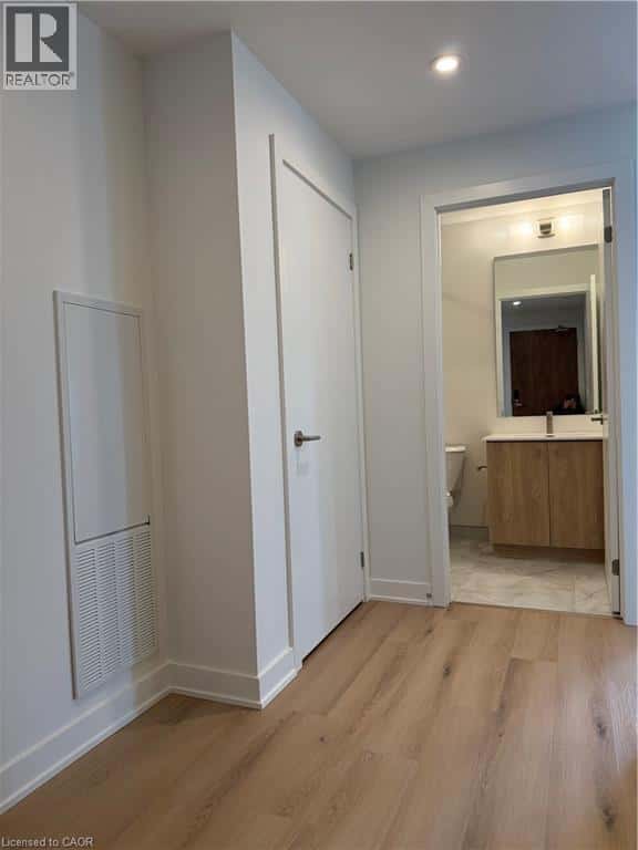 25 WELLINGTON Street S Unit# 1812 — Kitchener - Photo 2 of 16