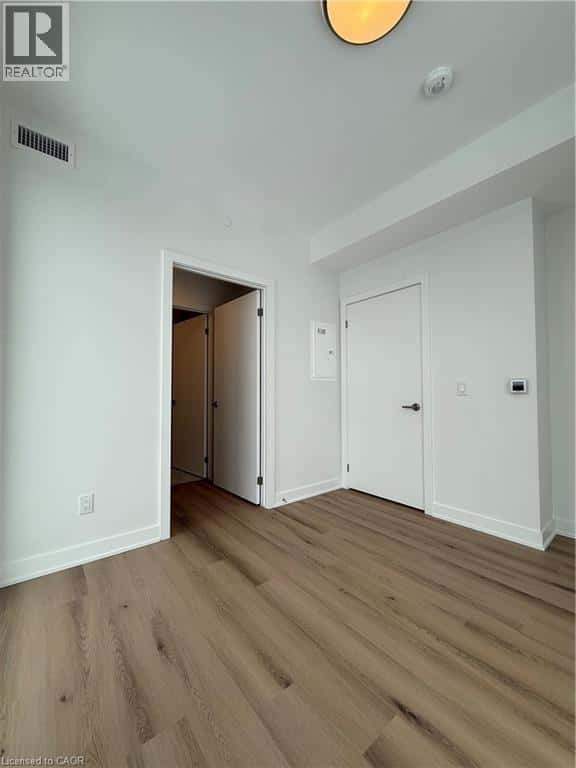 25 WELLINGTON Street S Unit# 1812 — Kitchener - Photo 4 of 16