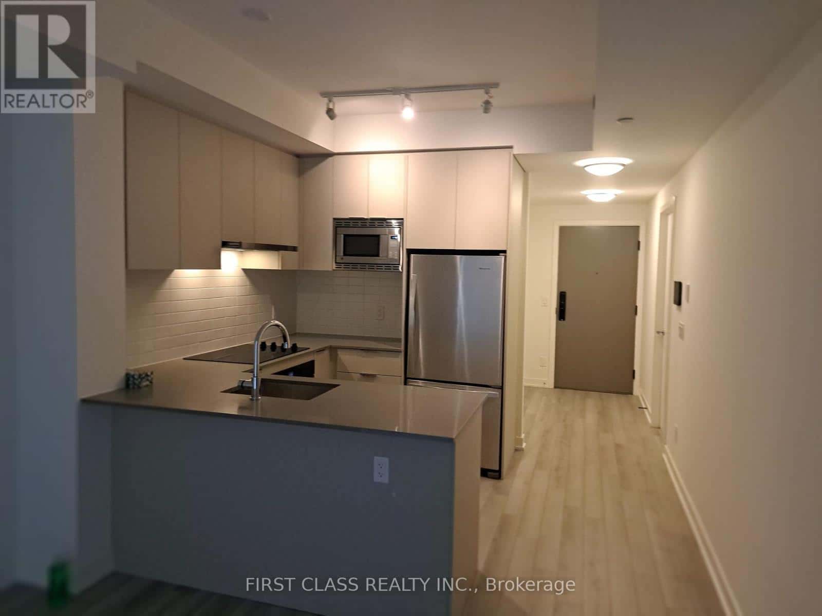 1010 - 3079 TRAFALGAR ROAD — Oakville (JM Joshua Meadows) - Photo 3 of 20