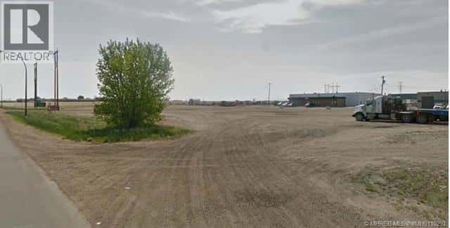 1525 Brier Park Road NW — Medicine Hat, Alberta - Photo 2 of 2