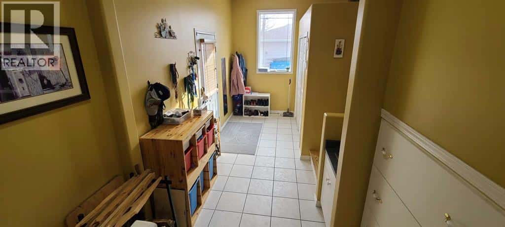 4601 50 Avenue — Grimshaw, Alberta - Photo 3 of 37