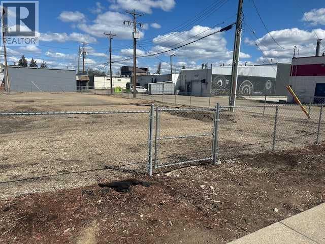 5012 51 Avenue — Whitecourt, Alberta - Main photo